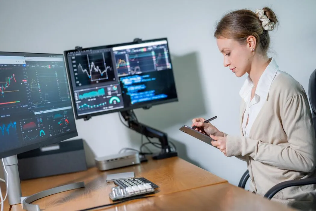 The Anatomy of an Investment Banking Analyst Salary: What You Actually Take Home